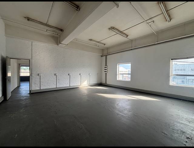 1,024M² OFFICE TO LET IN BELLVILLE SOUTH
